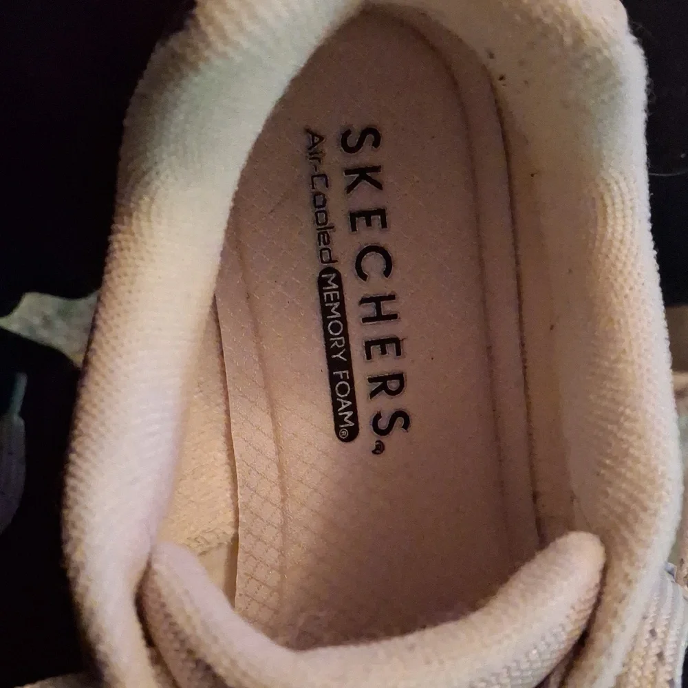 Skechers Air Cooled Memory Foam Sparkly Sneakers EUC - Picture 6 of 7